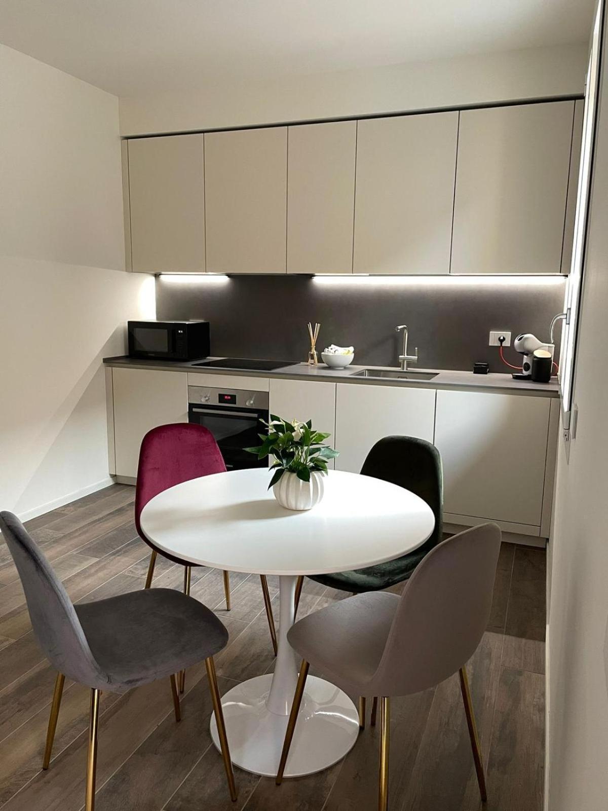Dr54 Apartments Rho Eksteriør billede